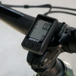 Giant RideDash Plus ANT+ E-Bike Computer -Fahrradzubehör giant ride dash plus ant montiert