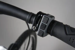 Shimano Elektrofahrrad Lenkerfernbedienung STePS SW-E6000 -Fahrradzubehör shimano steps unterstuezungsschalter swe6000 montiert rechts anthrazit